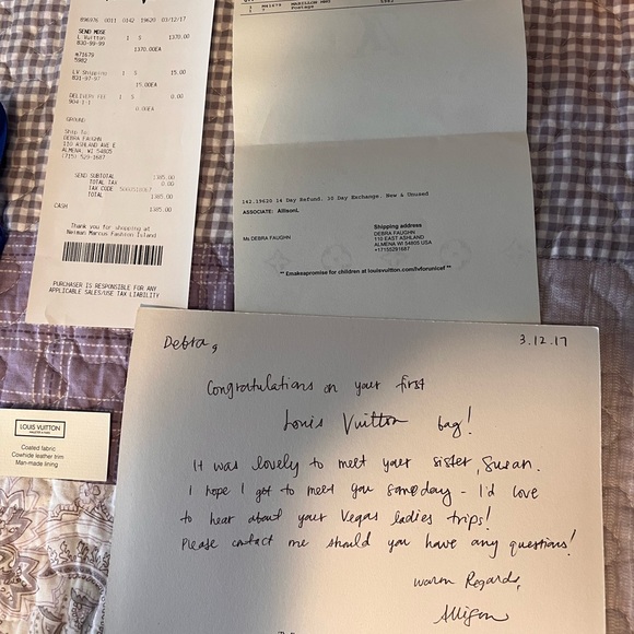 Louie Vuitton Crossbody/Shoulder Handbag Complete With Original Bill of Sale - Picture 11 of 11